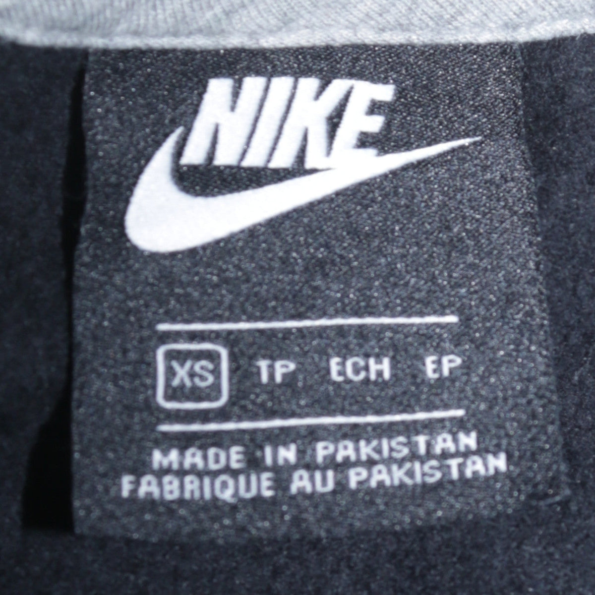 Mens UK Size XS Nike Black Pullover Sweatshirt