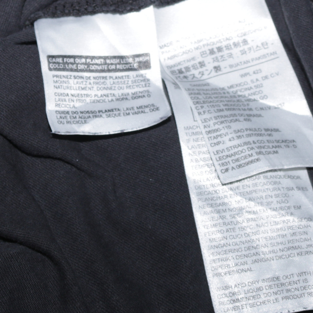 Mens UK Size M Levi's Black  T-Shirt