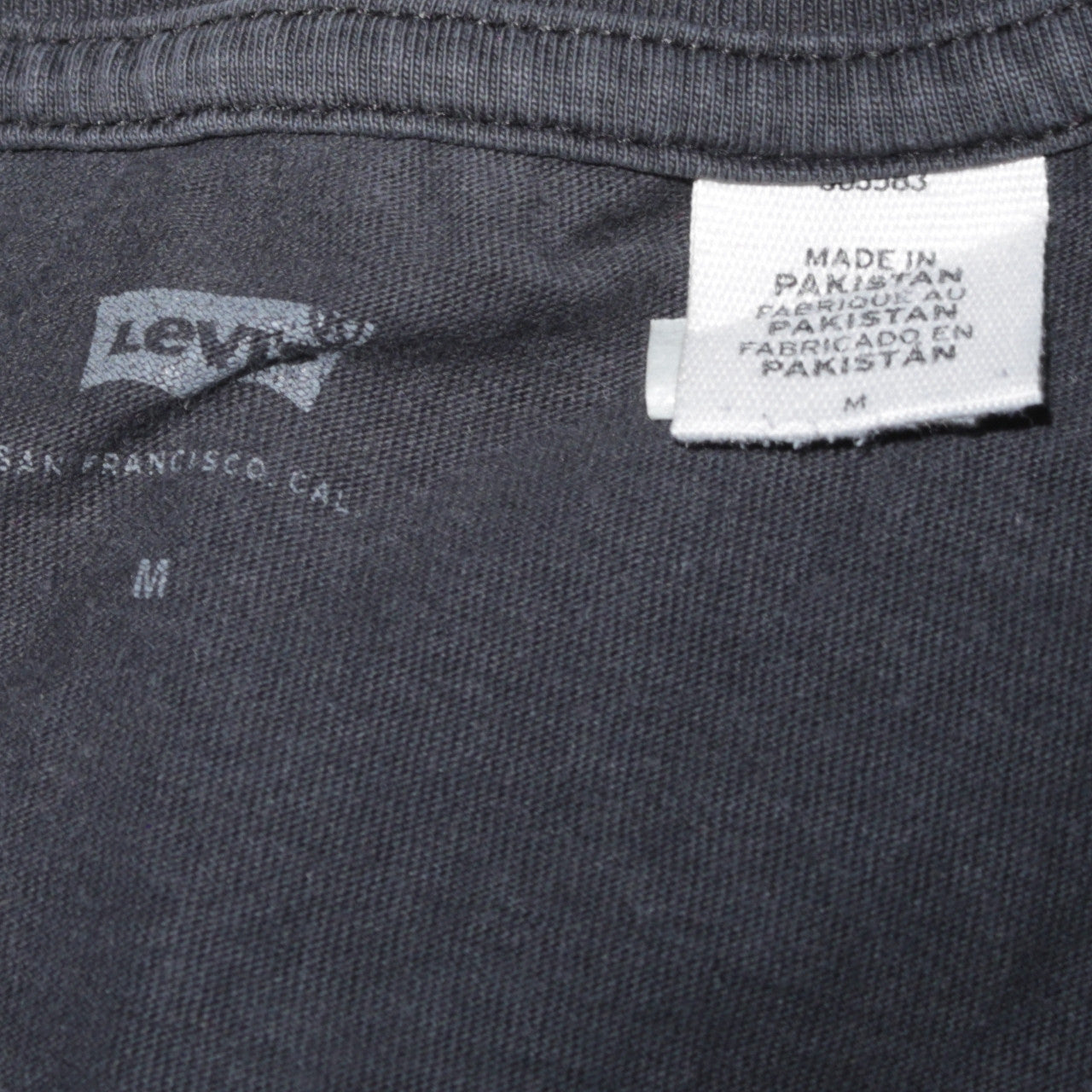 Mens UK Size M Levi's Black  T-Shirt