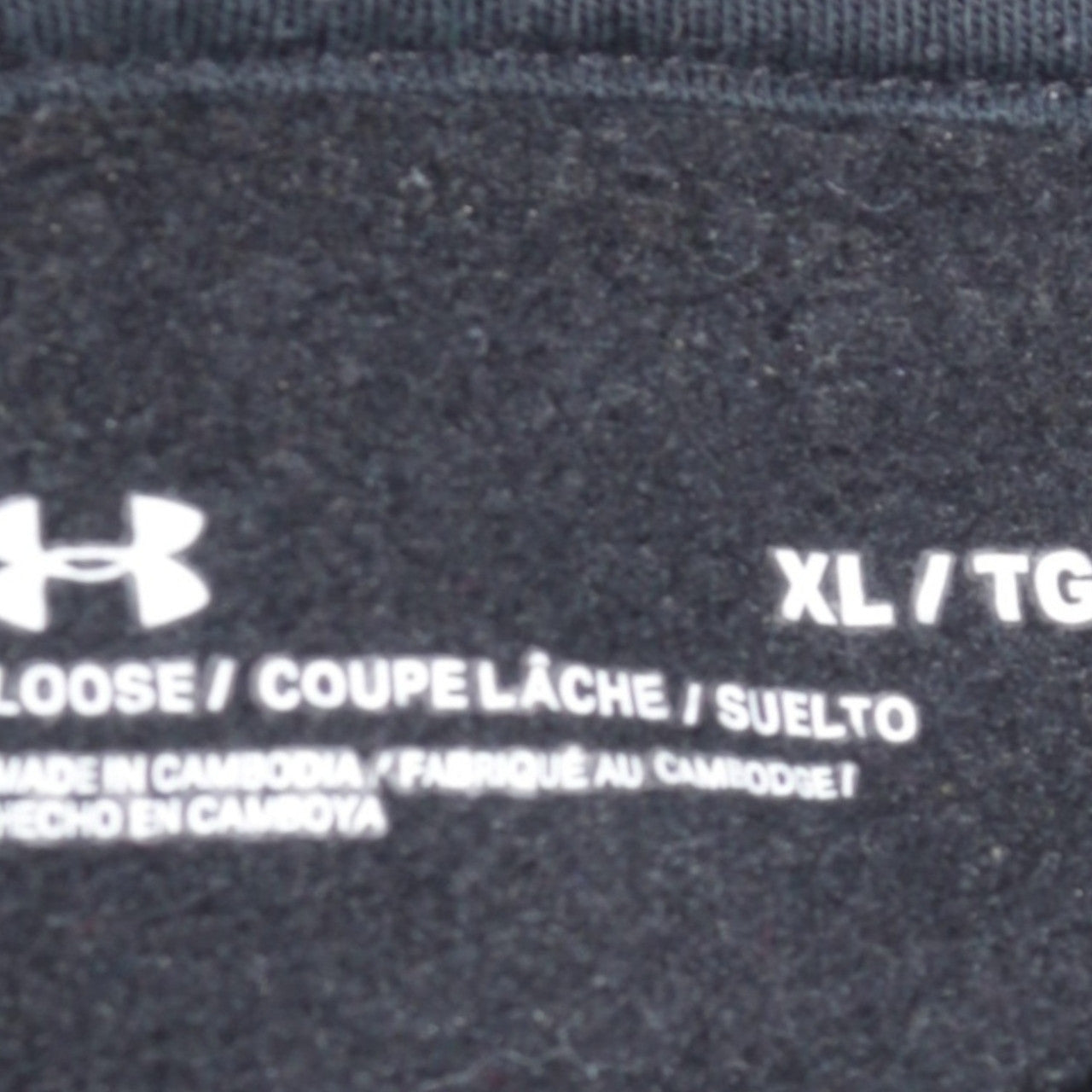 Mens UK Size XL Under armour Black Pullover Hoodie