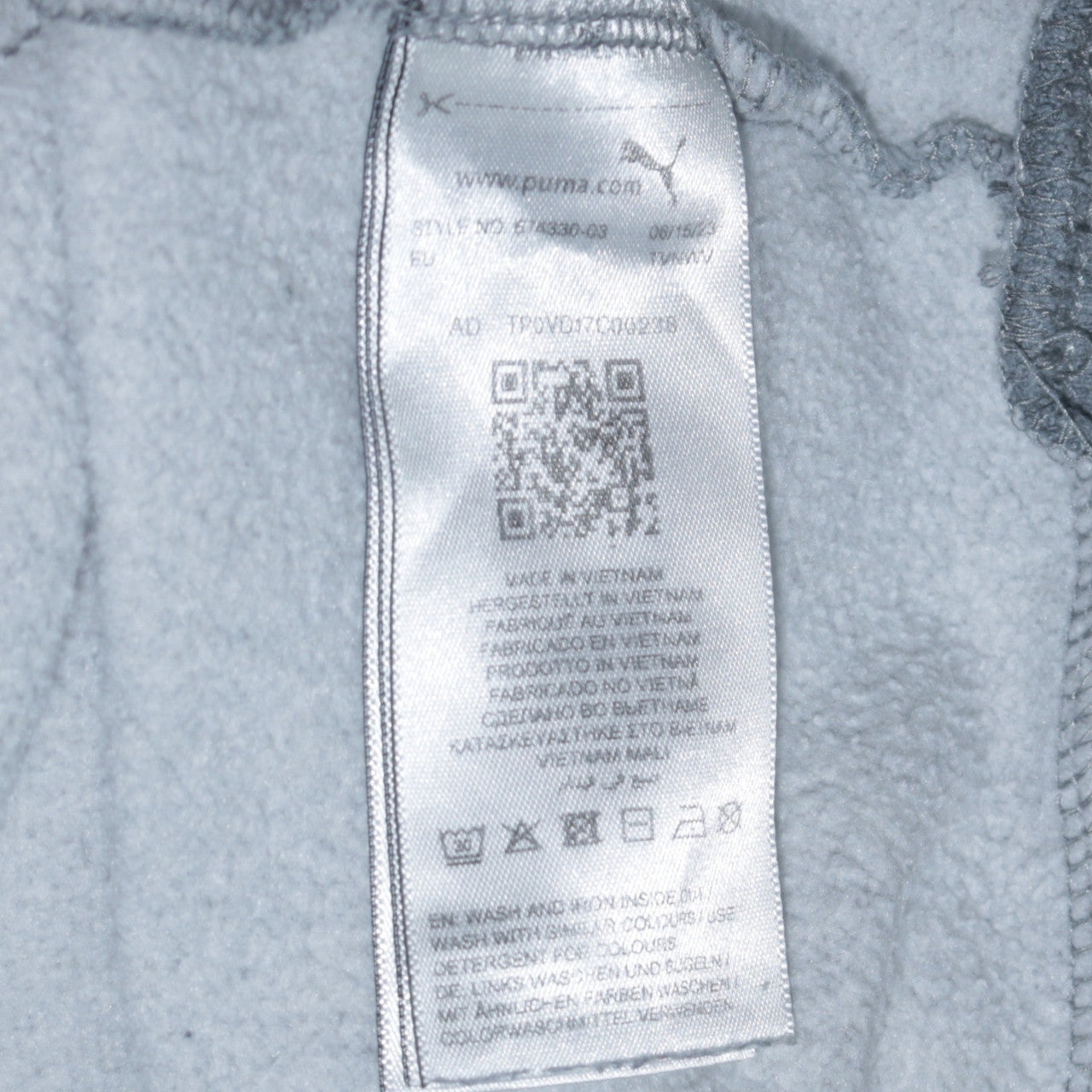 Mens UK Size L PUMA Grey Pullover Hoodie