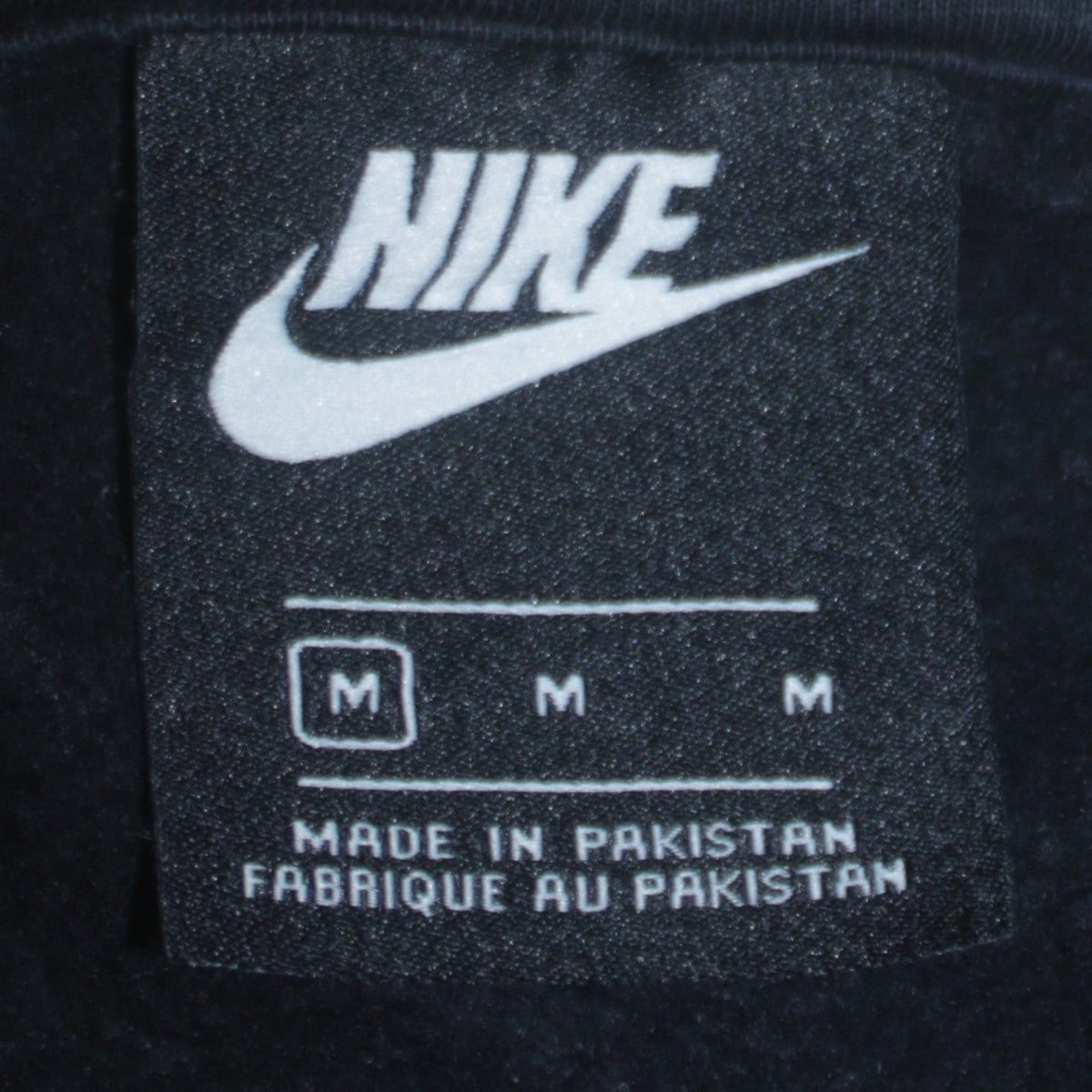 Mens UK Size M Nike Black Pullover Sweatshirt