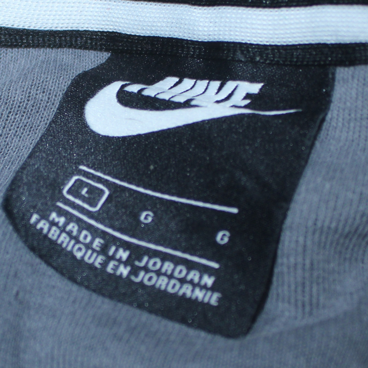 Mens UK Size L Nike Grey Pullover Sweatshirt