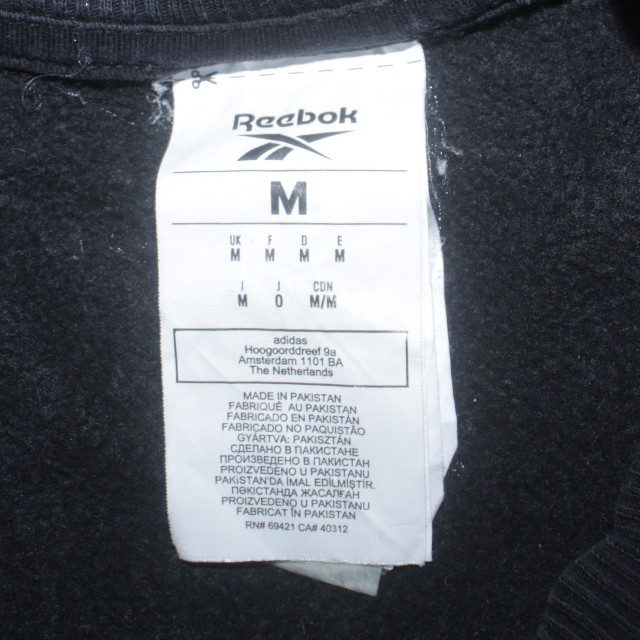 Mens UK Size M Reebok Black Pullover Sweatshirt