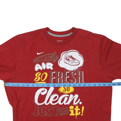 Nike Men's Red Graphic Sports T-Shirt L Regular Fit