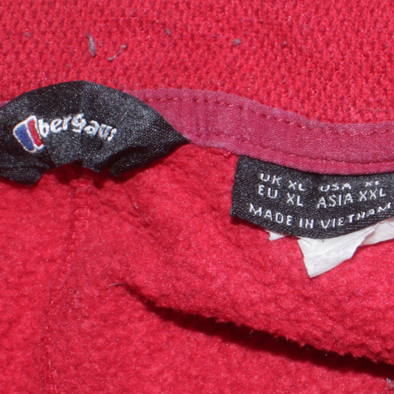 Mens UK Size XL Berghaus Red Pullover Sweatshirt