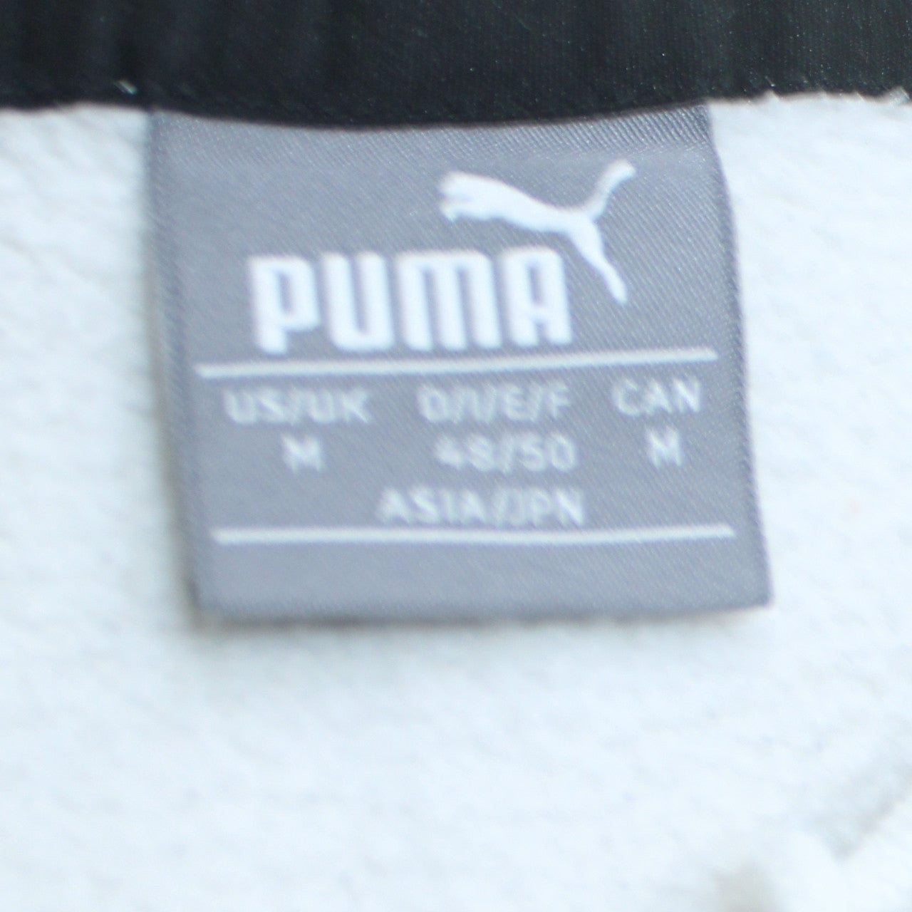 Mens UK Size M PUMA White Pullover Hoodie