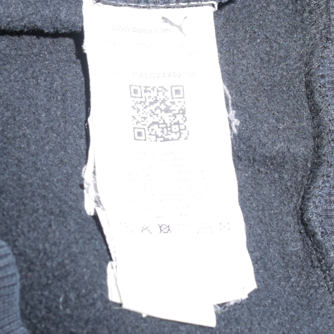 Mens UK Size M PUMA Black Pullover Sweatshirt