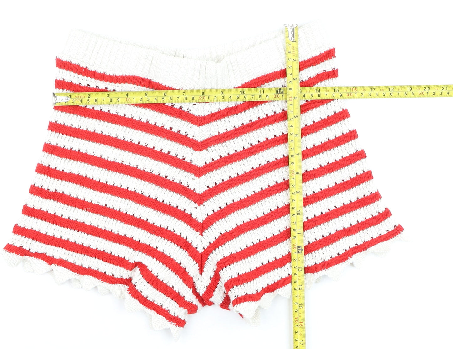 Womens UK Size S ASOS DESIGN Regular Fit Shorts Shorts