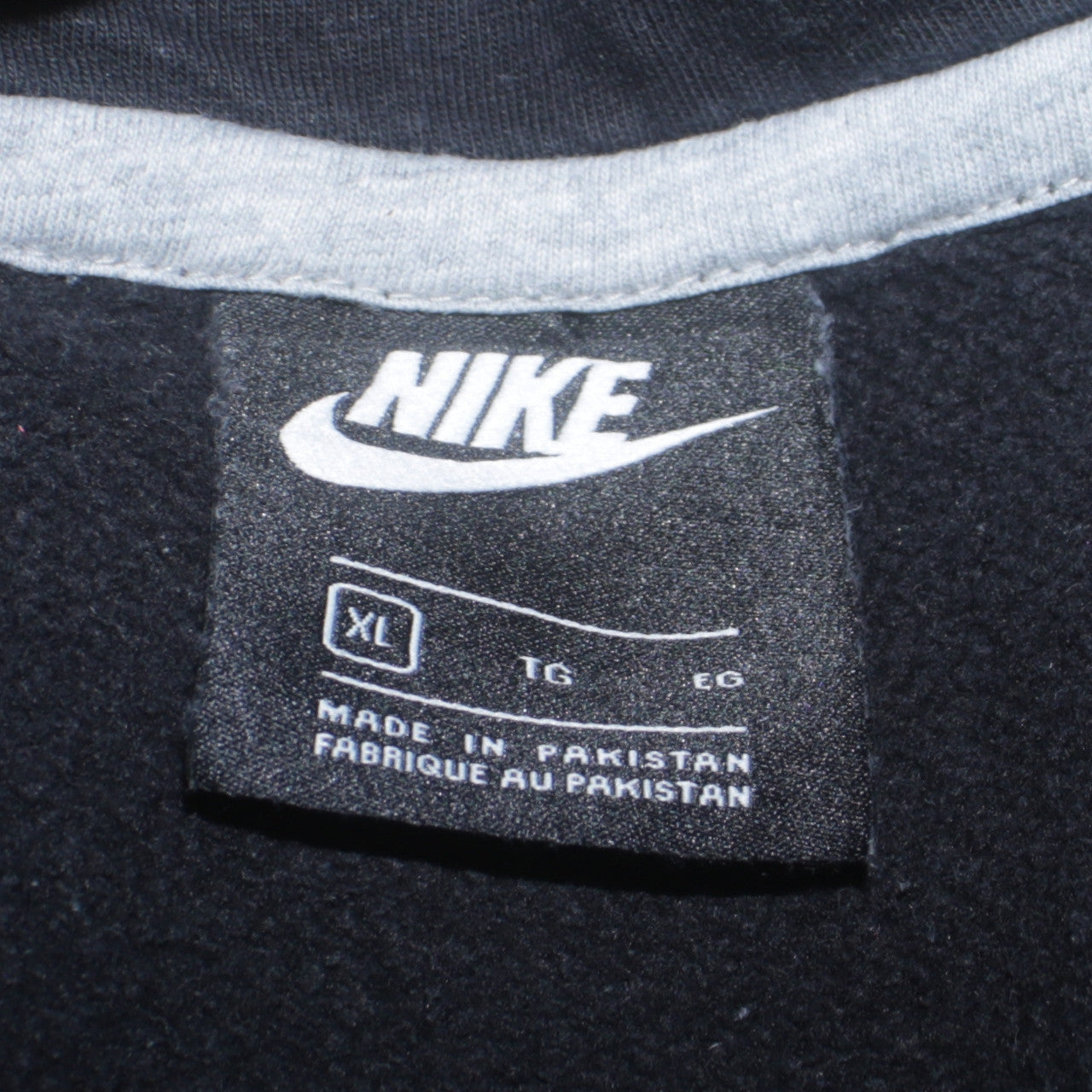 Mens UK Size XL Nike Black Pullover Hoodie