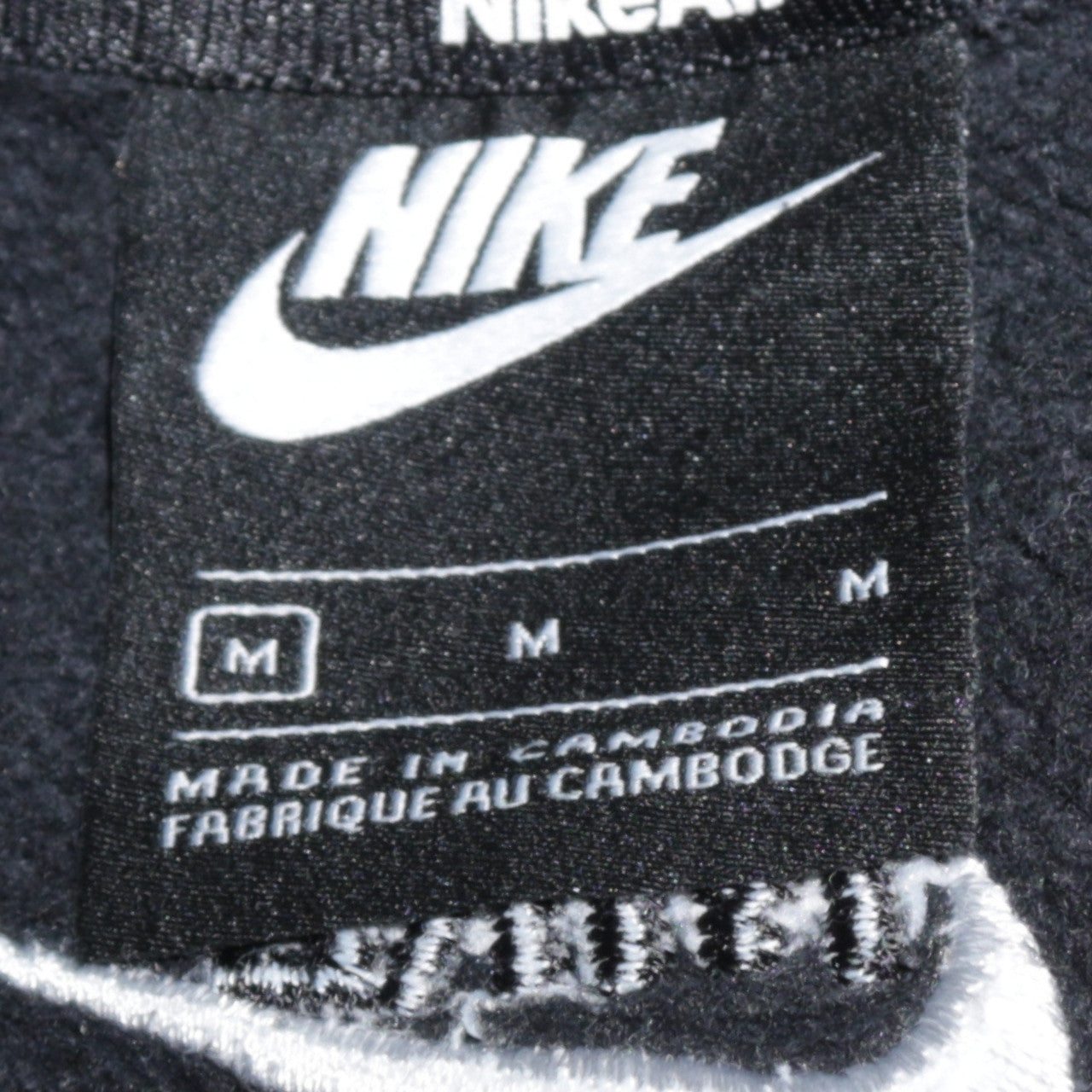 Mens UK Size M Nike Black Pullover Sweatshirt