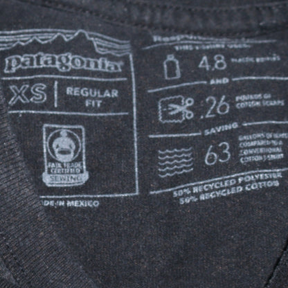 Patagonia Men's Black Long Sleeve Regular Fit Graphic T-Shirt XS