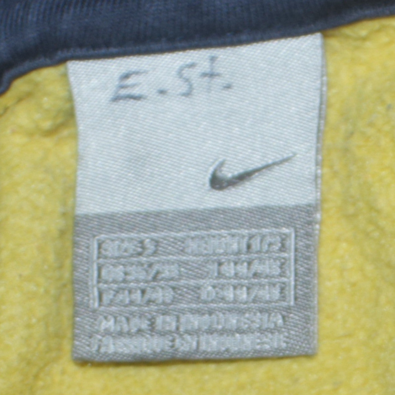 Nike Men's Yellow Pullover Hoodie S Logo Sports Fleece