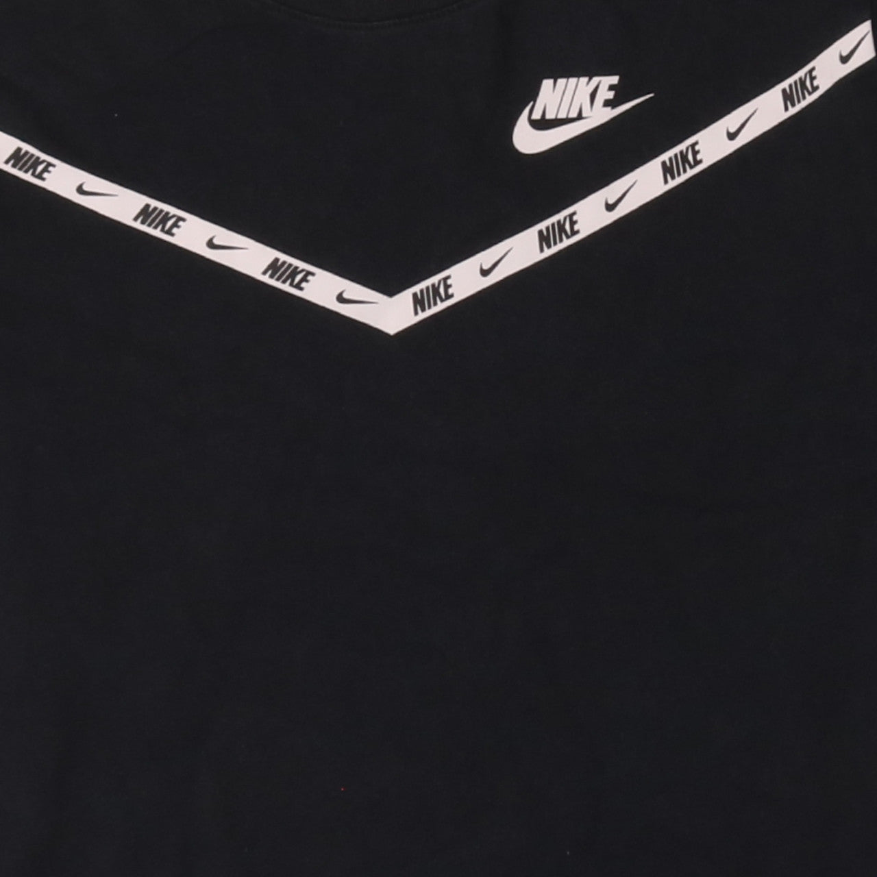 Nike Boys Black XL Sports Logo Cotton Crew Neck T-Shirt