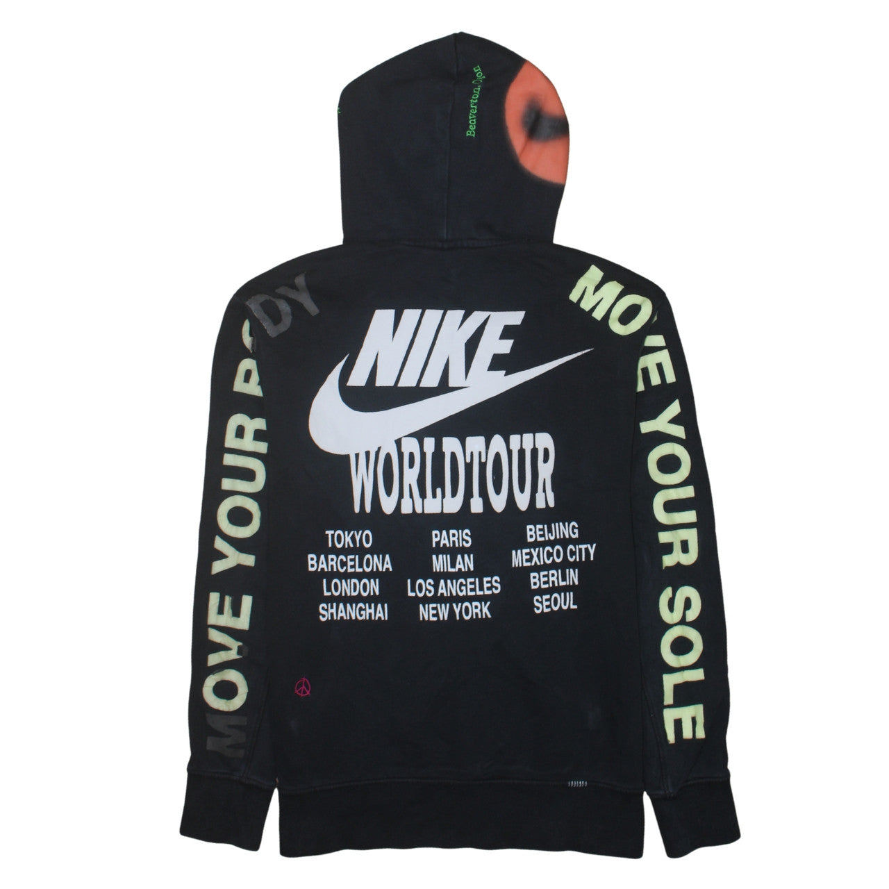Nike Men’s Black World Tour Graphic Pullover Hoodie Medium