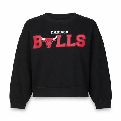 Front view of Primark NBA Chicago Bulls women’s black xl crew neck sweatshirt
