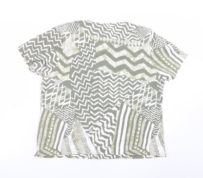 TIGI Women Green Geometric Print Cotton T-Shirt Size 18