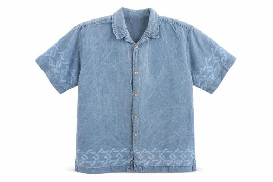 Front view of Arizona Jean Co. Men's Blue Dragon Print Short Sleeve Button-Up Shirt M