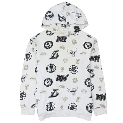 Bershka Men’s White NBA Pullover Hoodie Size S Graphic Print