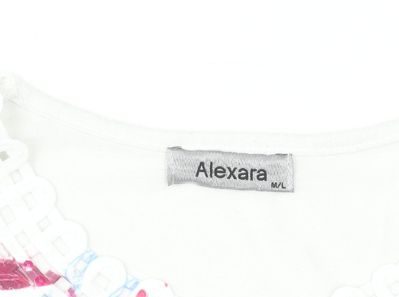 Alexara Women’s White Floral Beaded T-Shirt Size M
