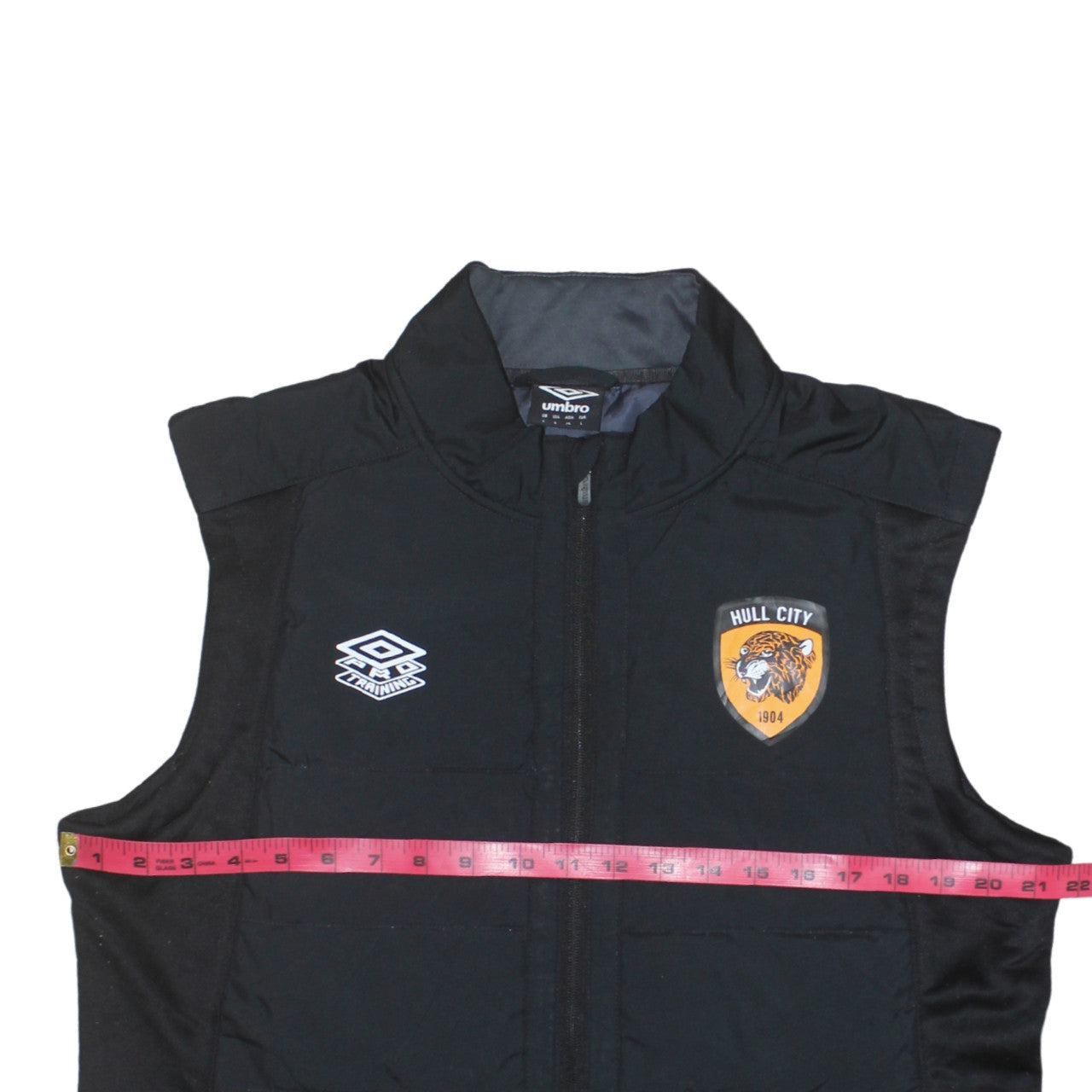 Umbro Hull City Men's Black L Bodywarmer Waistcoat Polyester Lined