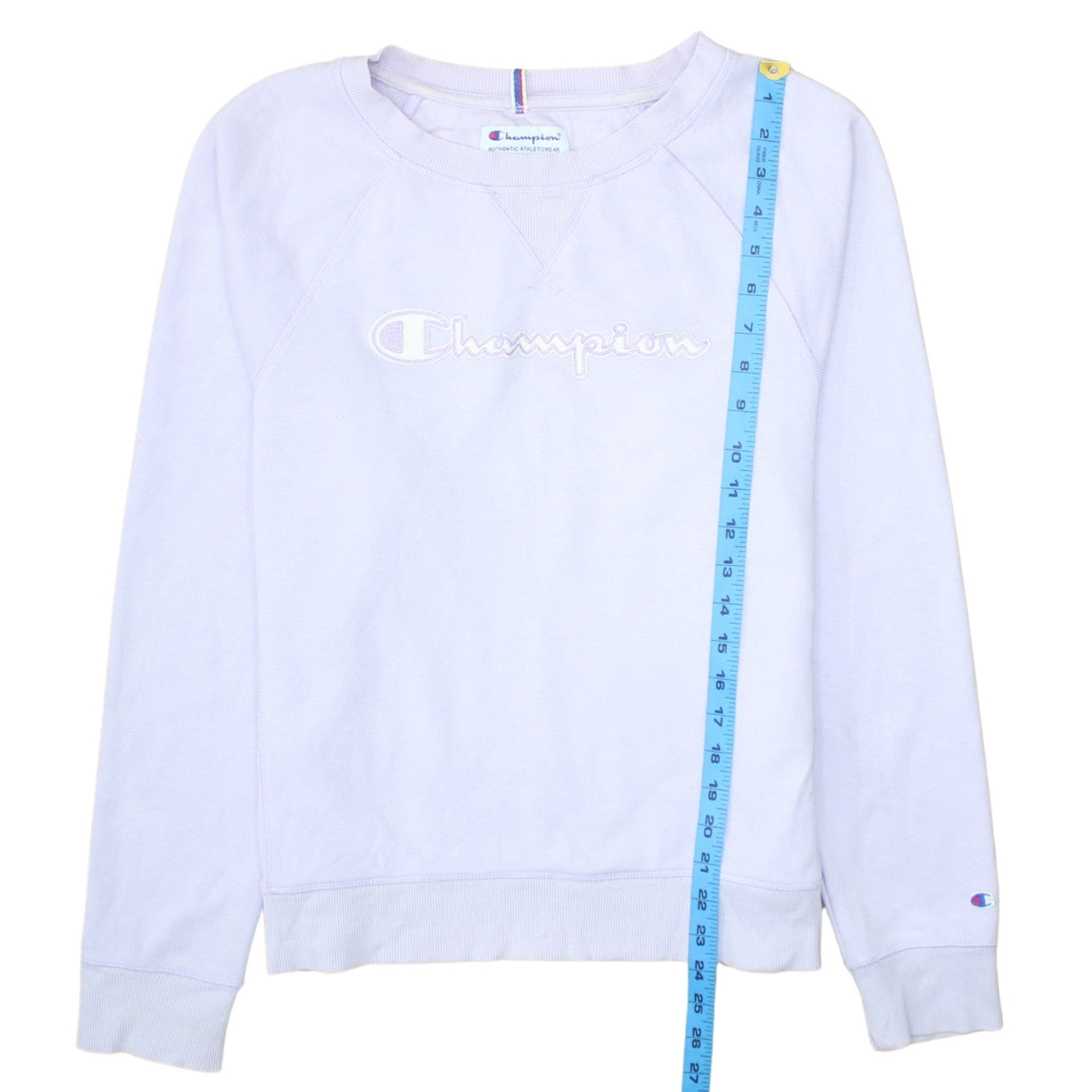 Champion Women’s Lilac Crew Neck Sweatshirt Size M Embroidered Logo