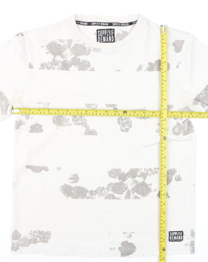 Supply & Demand Men's White Floral Graphic T-Shirt Medium