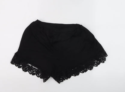 Boohoo Women’s Black Lace Trim Casual Shorts Size 8