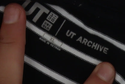 Uniqlo Men's Black Striped Art T-Shirt XL Cotton Crew Neck