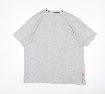 Slazenger Men's Grey V-Neck Short Sleeve Classic Fit T-Shirt XL