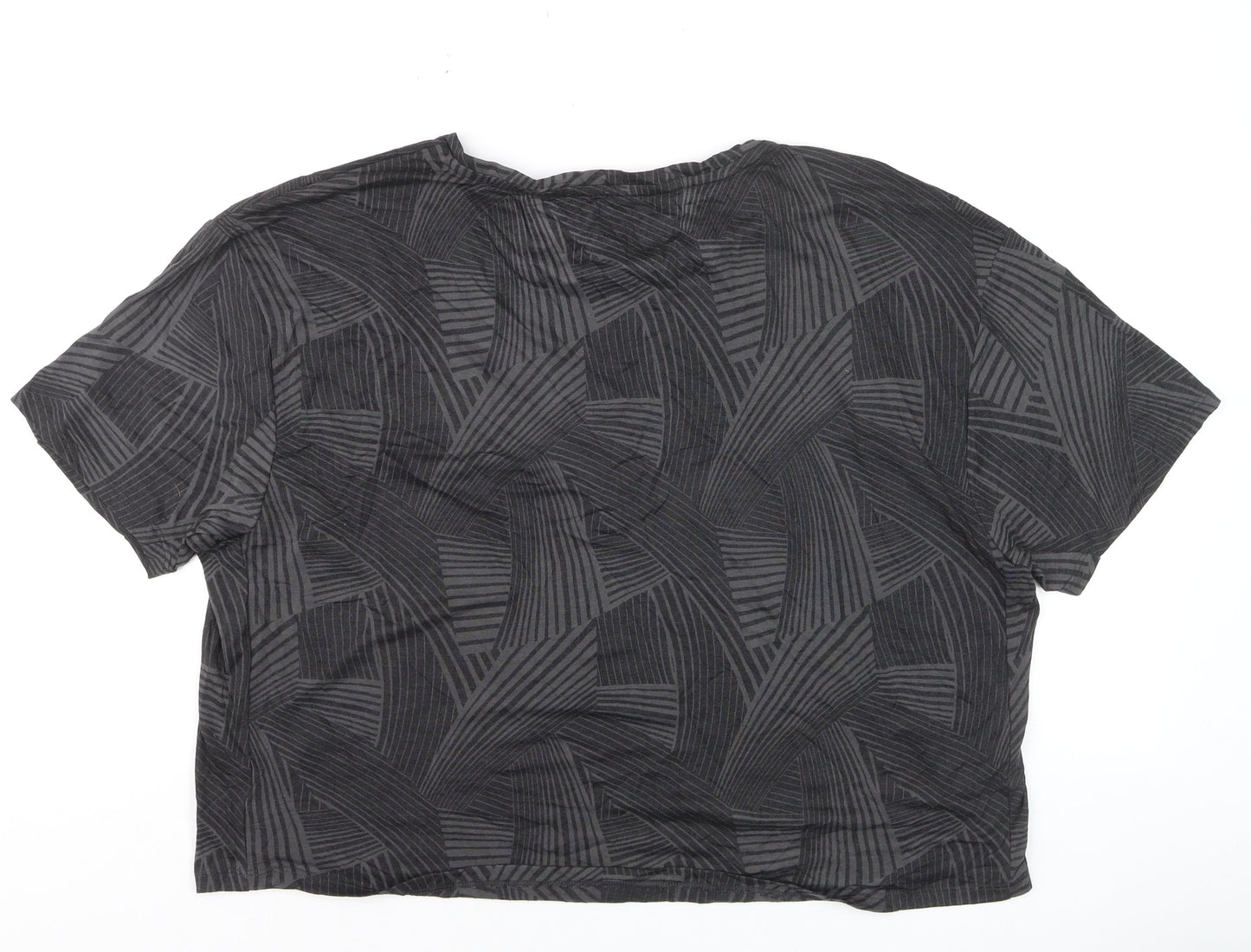 Marks and Spencer Goodmove Women’s Black Geometric Active T-Shirt Size 18