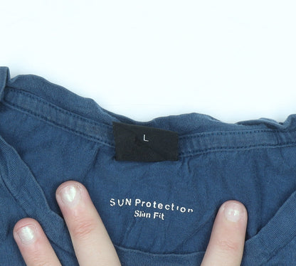 Hugo Boss Men's Blue Slim Fit Sun Protection T-Shirt L