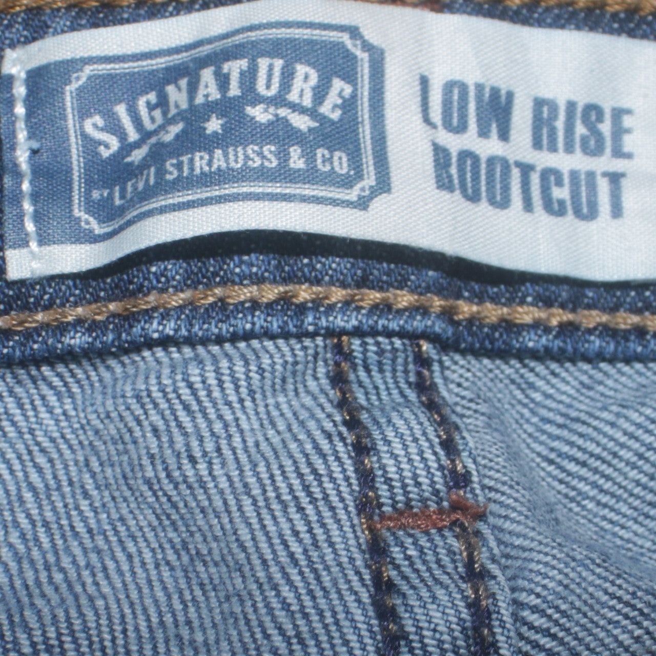 Levi Strauss Women's Blue Low Rise Bootcut Jeans Size 18