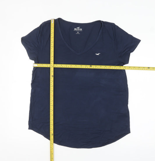 Hollister Women's Blue V-Neck Short Sleeve Basic T-Shirt M