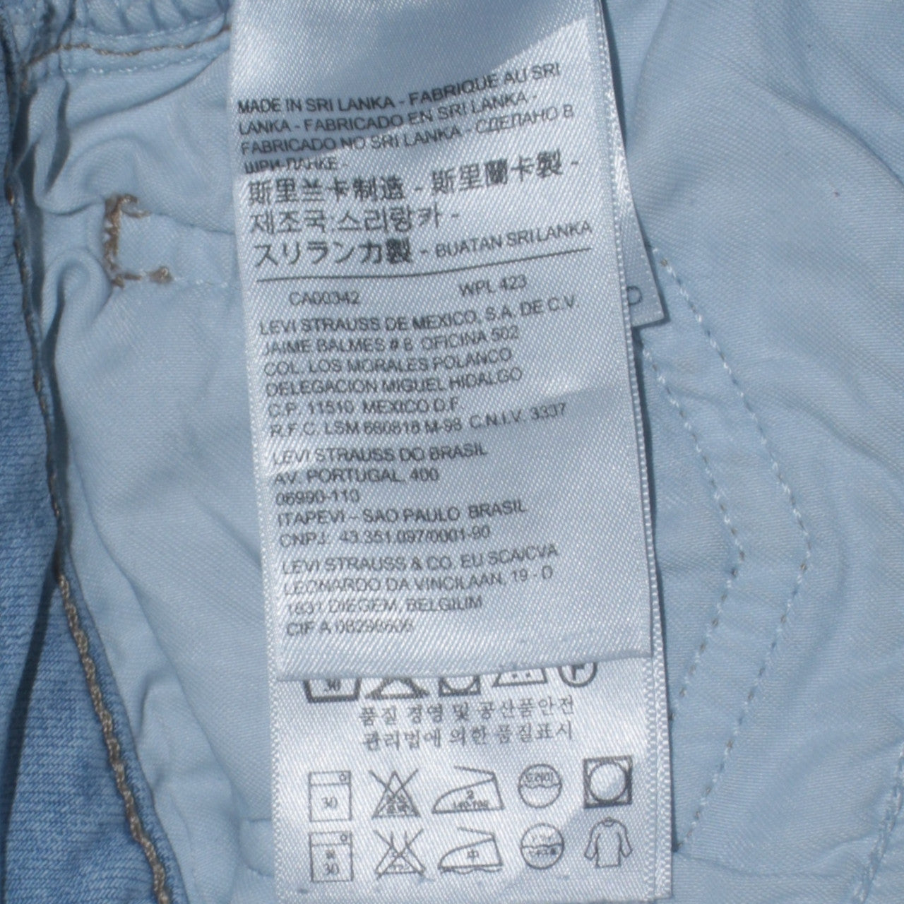 Levi's Women's Blue 414 Relaxed Straight Jeans Size 16 Plus