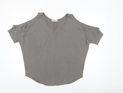 Tresics Women’s Grey Cold Shoulder Short Sleeve Relaxed Jersey Top Size M