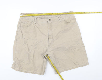 Wrangler Men Beige Regular Fit Chino Shorts Size 42