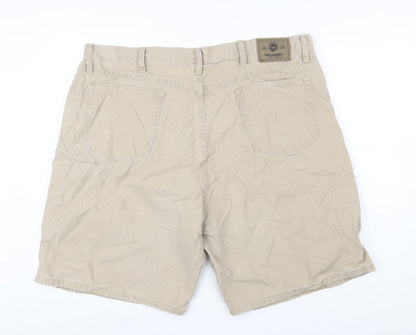 Wrangler Men Beige Regular Fit Chino Shorts Size 42