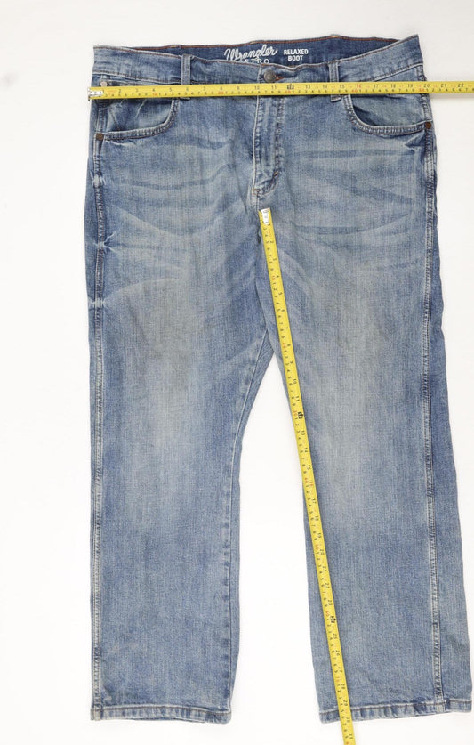 Wrangler Men Blue 38x30 Relaxed Bootcut Denim Jeans