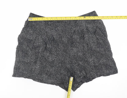 H&M Women’s Black Printed Viscose Chino Shorts Size 12