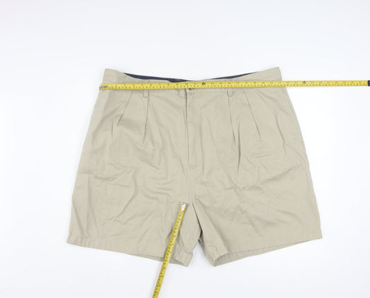 Tommy Hilfiger Men’s Beige Chino Shorts Size 44 Pleated Cotton