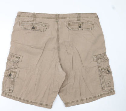 Lee Dungarees Men's Beige Cargo Shorts Size 42 Cotton Canvas