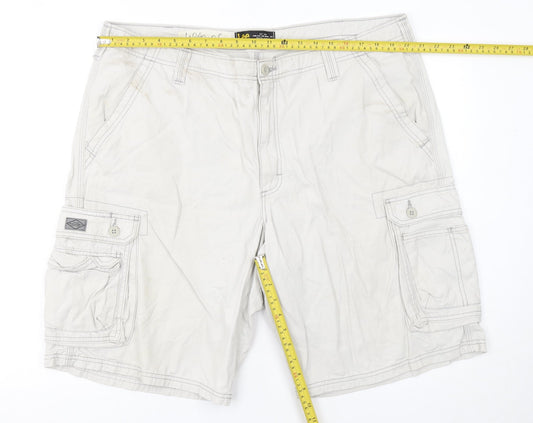 Lee Men's Beige Cargo Shorts Size 42 Cotton Casual Workwear
