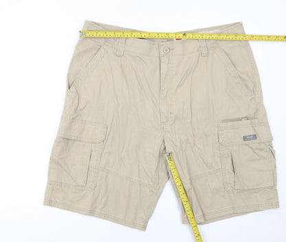 Wrangler Men's Beige Cargo Shorts Size 36 Relaxed Fit Cotton