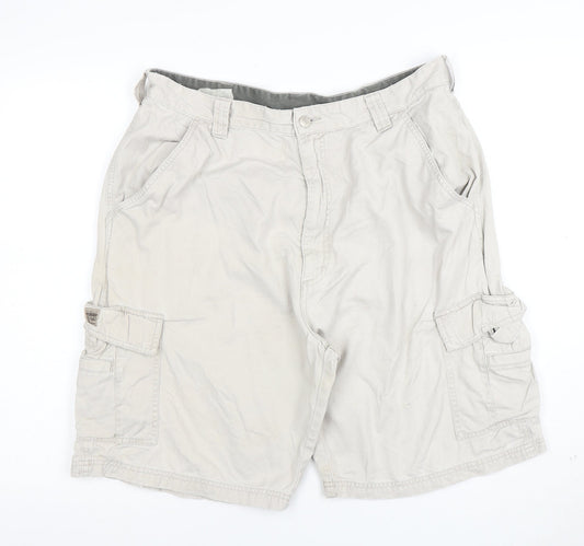 Wrangler Men's Beige Cargo Shorts Size 36 Regular Cotton