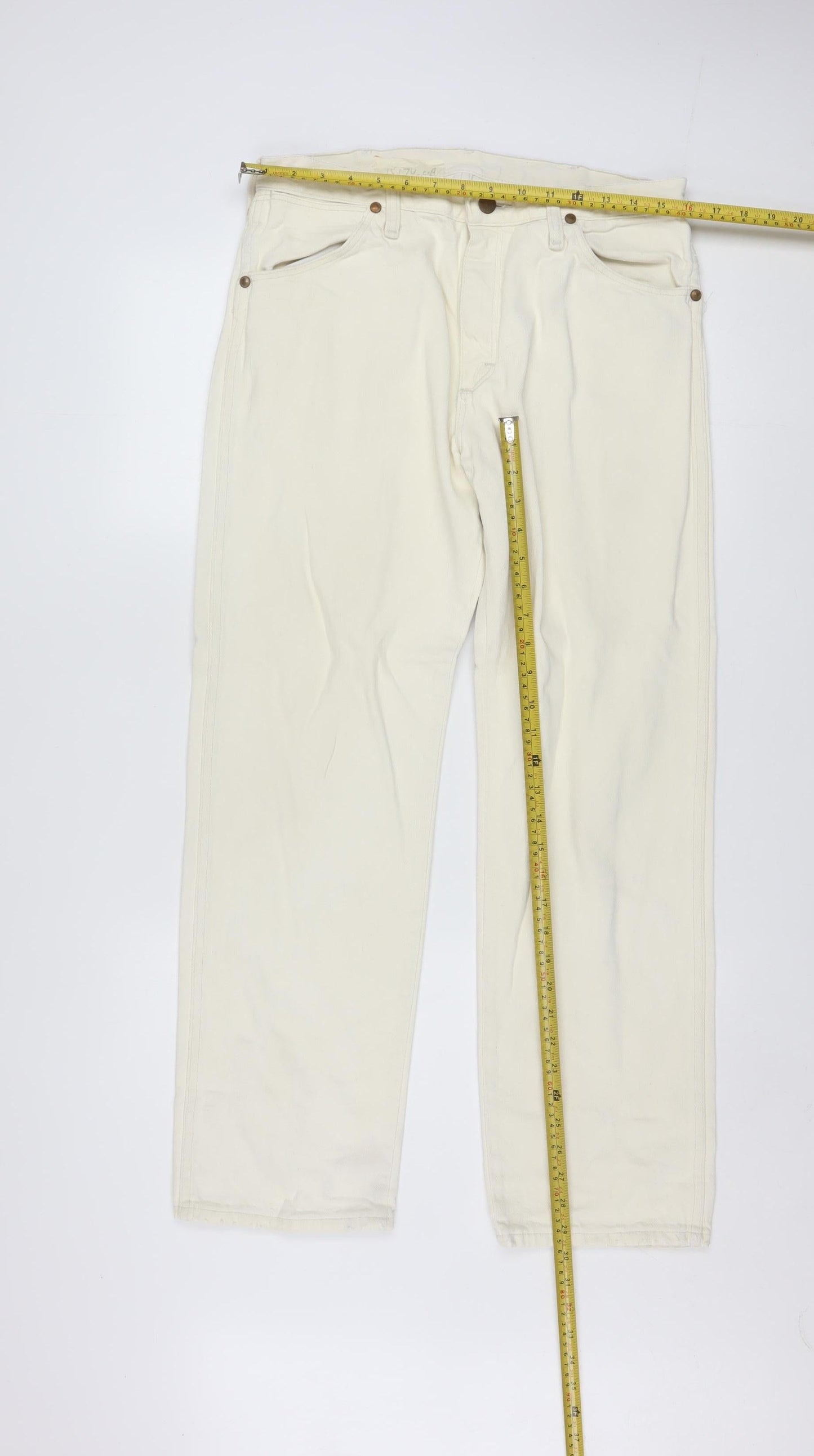 Wrangler Women Ivory Straight Jeans Size 14 Regular Fit 30in