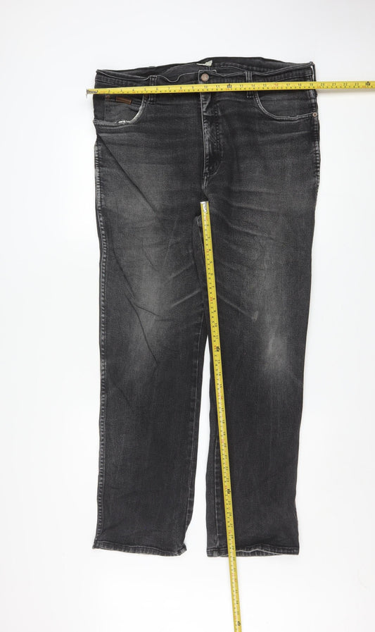 Wrangler Men's Black Straight Leg Jeans 40W 32L Regular Fit Denim