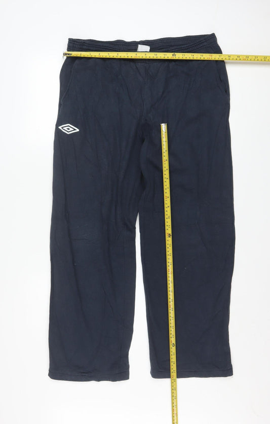 Umbro Men's Black Medium Track Pants Regular Fit Lightweight