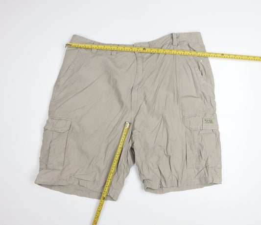 Wrangler Men's Beige Cargo Shorts Size 44 Cotton Relaxed Fit
