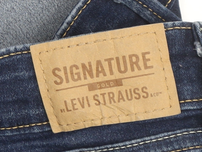 Levi Strauss Women's Blue Signature Gold Skinny Jeans Size 18L